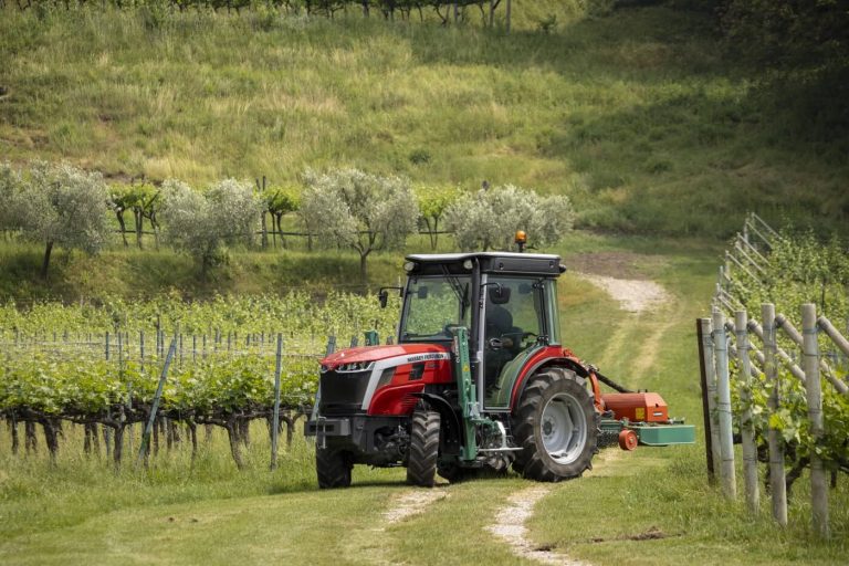 mf-3-manoeuvrability-key-benefit-1400x933-1